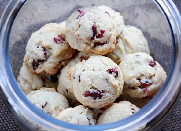 Dried Cranberry and Almond Jumbles