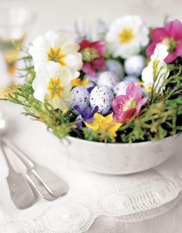 Pretty spring nest. (Photo: Country Living)