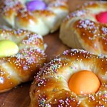 Italian Easter Bread. (Photo: The Italian Dish)