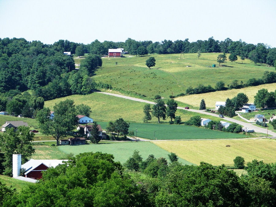Rolling hills of Holmes County