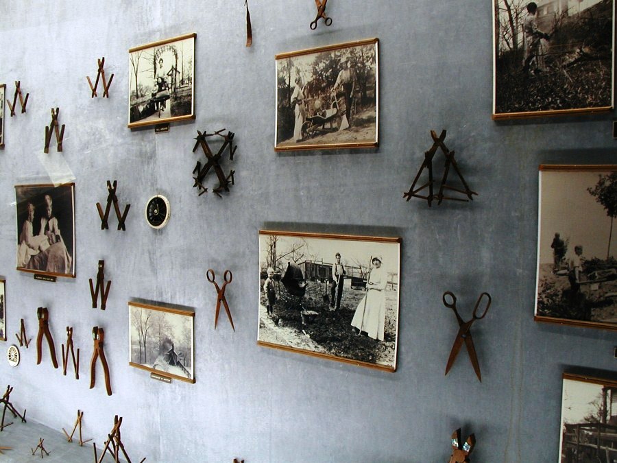 Ernest Warther carved about 750,000 wooden pliers in his lifetime. (Photo: Nondot)